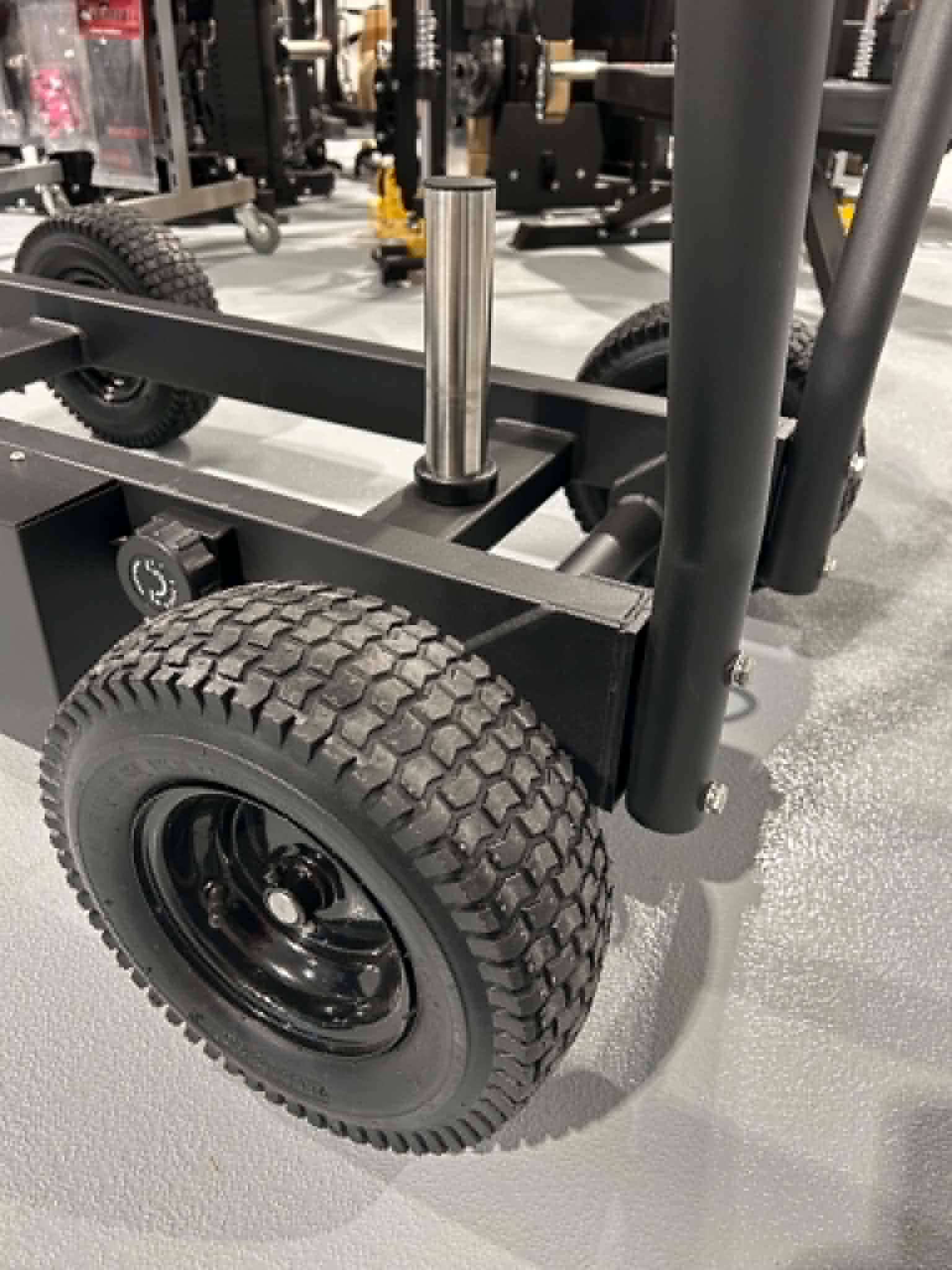 Chariot a roue style sled (Tank)