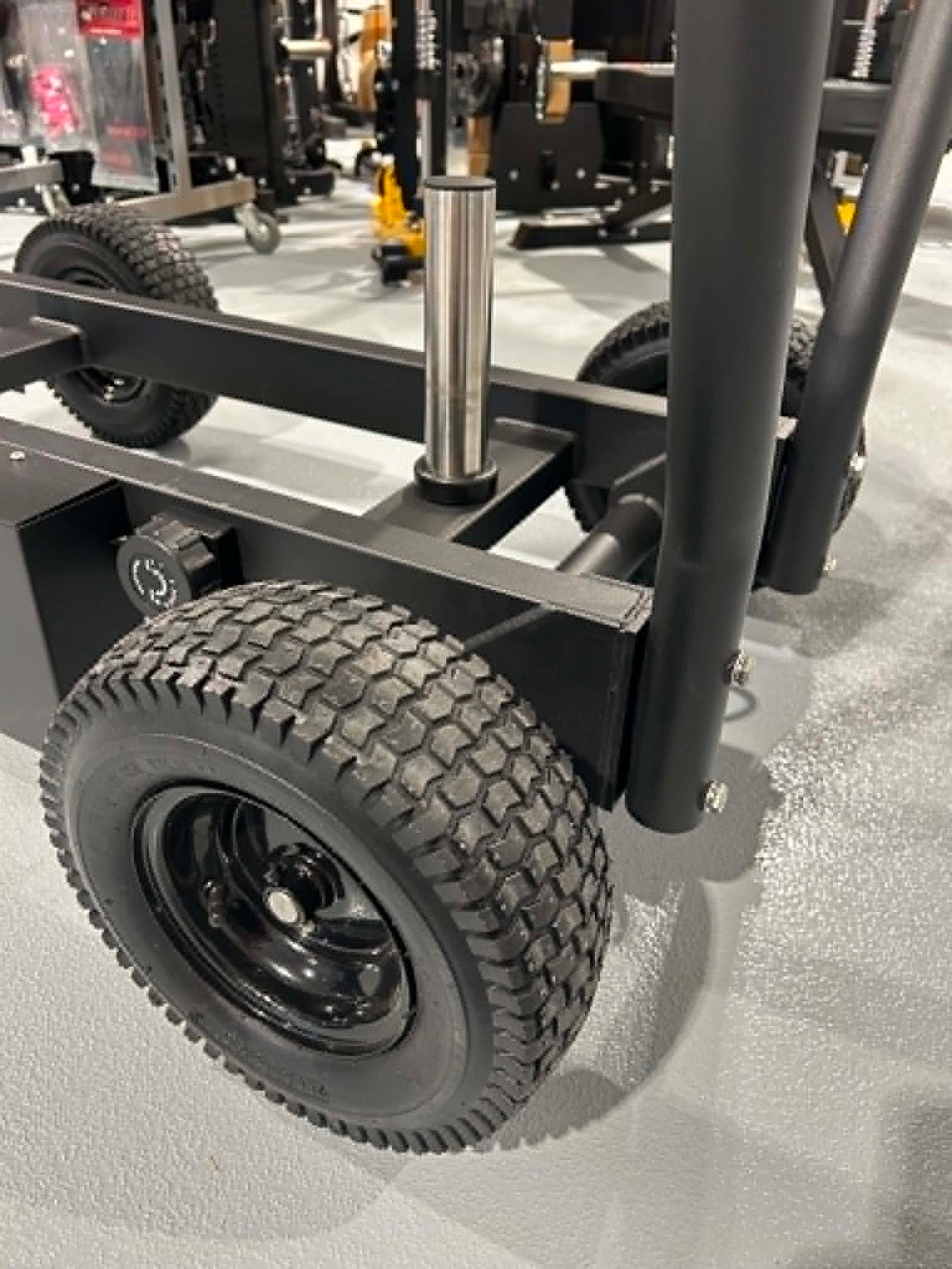 Chariot a roue style sled (Tank)