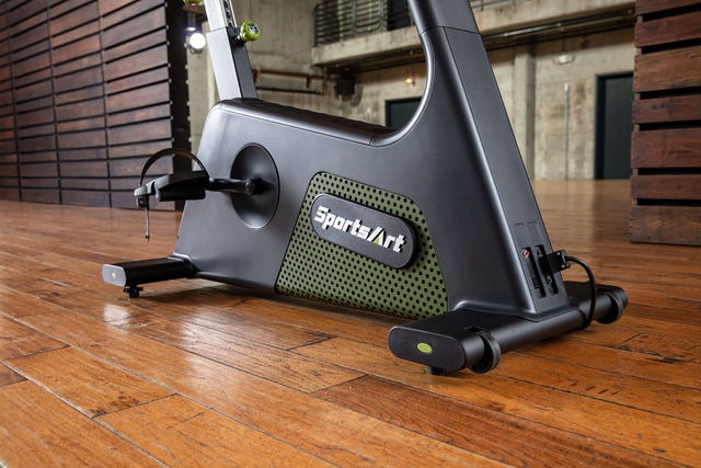 SportsArt G574U Upright Cycle