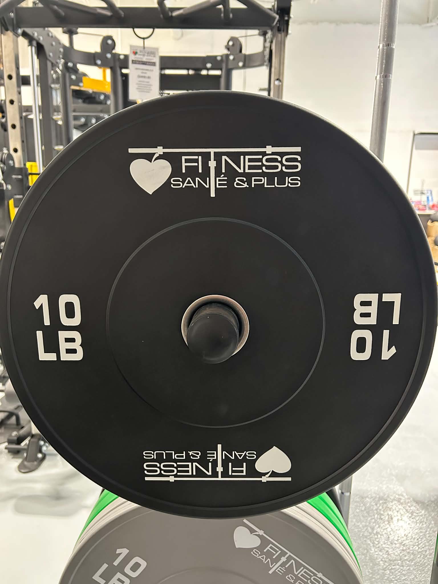 Ensemble de bumper plates olympique de 275lb ou 205lb avec barre (45 lb) et collets inclus